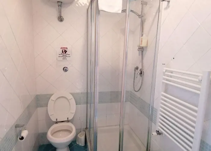 Alojamento de Acomodação e Pequeno-almoço Eracle Ercolano