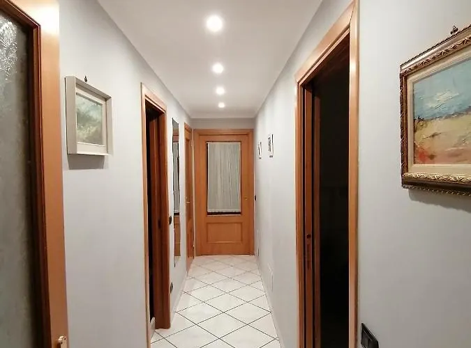 Alojamento de Acomodação e Pequeno-almoço Eracle 4*